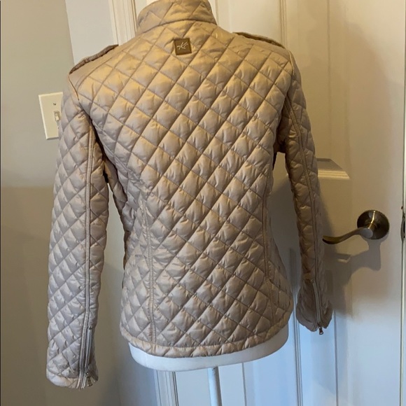 Spring coat - Picture 2 of 4